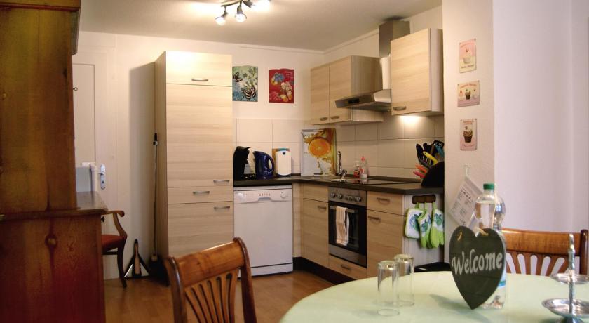 Ferienwohnung Jahn Дудерщат Екстериор снимка